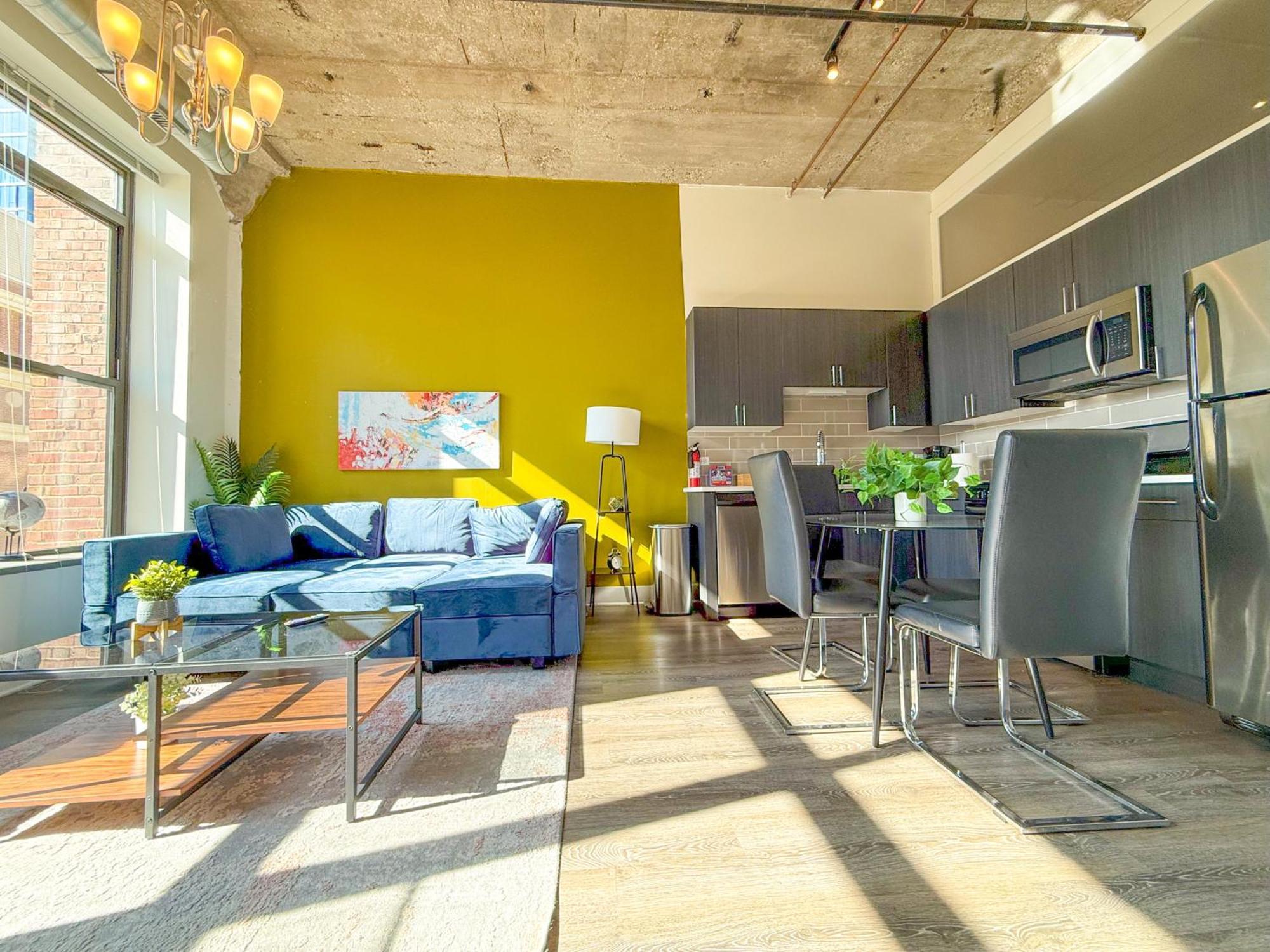 Mccormick Place 2Br Stylish Suite With Optional Parking And Gym For Up To 8 Guests Near Soldier Field And Grant Park Chicago Bagian luar foto